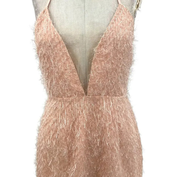 About Us Revolve Natalie Mini Dress Textured‎ Plunge Neck Pink Size Medium - Picture 5 of 15